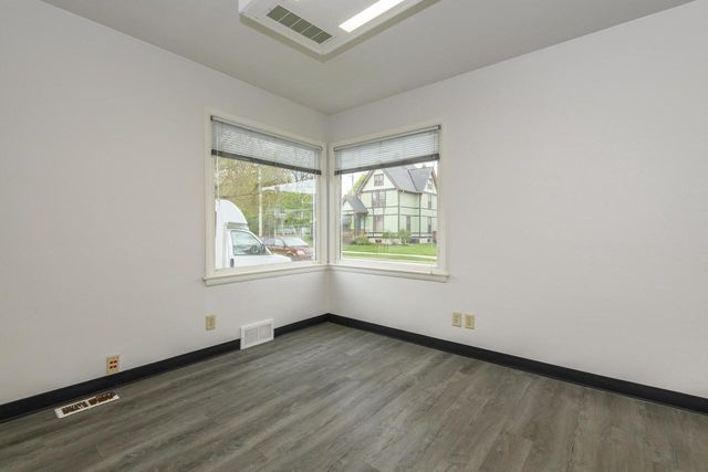 208 Wright STREET, Waukesha, WI 53186