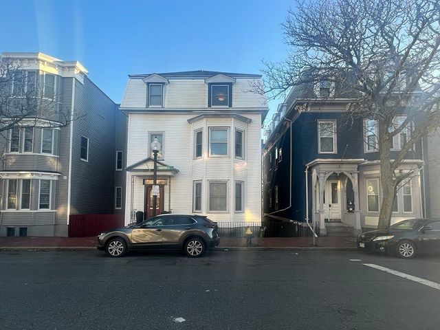 175 Trenton 3, Boston, MA 02128