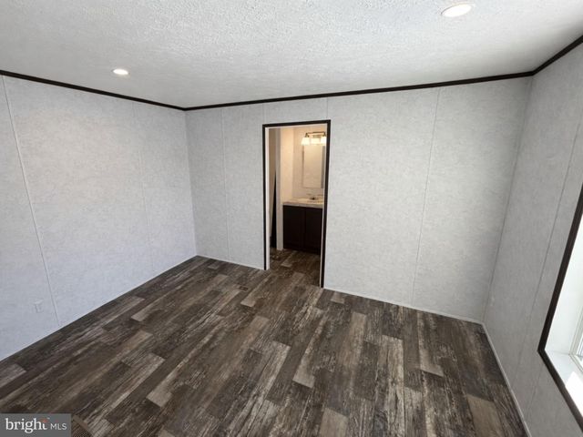 12 MINTON DR, Selinsgrove, PA 17870