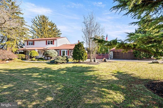 947 BARNSWALLOW LN, Huntingdon Valley, PA 19006