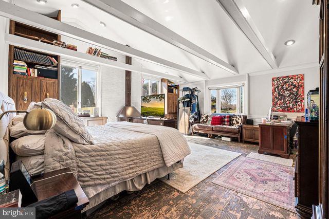 947 BARNSWALLOW LN, Huntingdon Valley, PA 19006