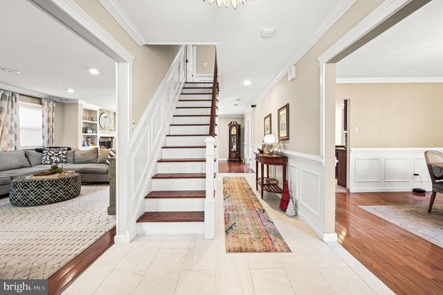 947 BARNSWALLOW LN, Huntingdon Valley, PA 19006