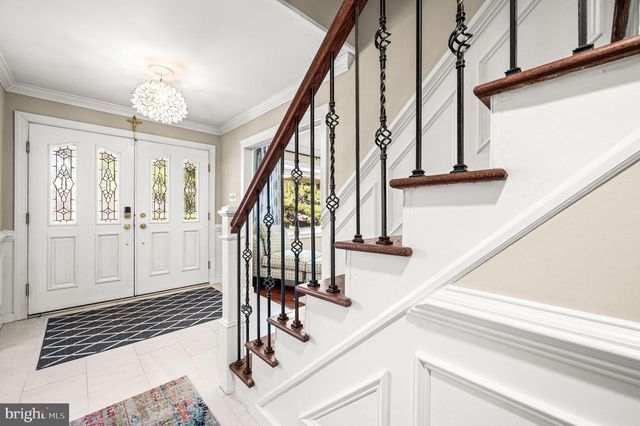 947 BARNSWALLOW LN, Huntingdon Valley, PA 19006