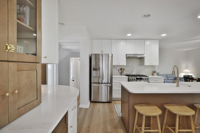 272 Colonial Avenue, Worthington, OH 43085