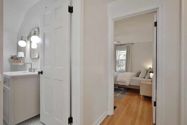 272 Colonial Avenue, Worthington, OH 43085