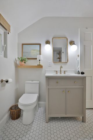 272 Colonial Avenue, Worthington, OH 43085