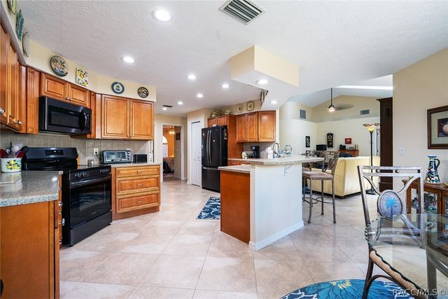 800 Balmoral Court, Inverness, FL 34453