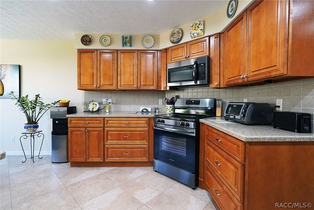 800 Balmoral Court, Inverness, FL 34453