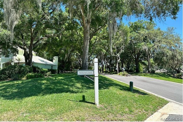 800 Balmoral Court, Inverness, FL 34453