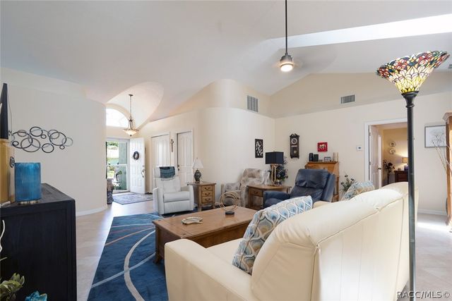 800 Balmoral Court, Inverness, FL 34453