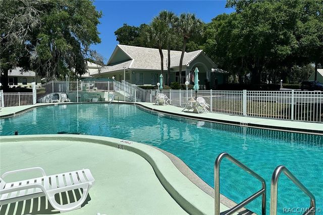 800 Balmoral Court, Inverness, FL 34453