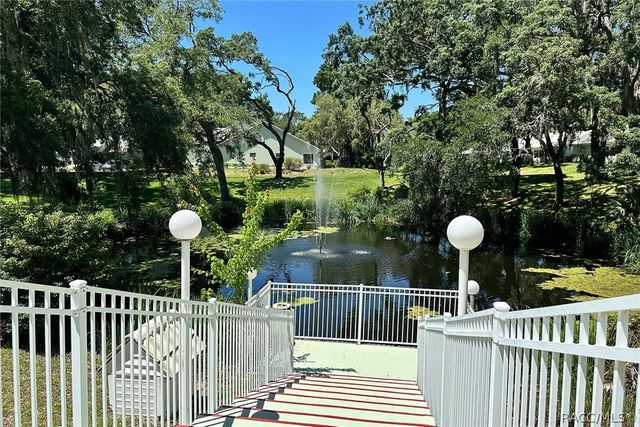 800 Balmoral Court, Inverness, FL 34453