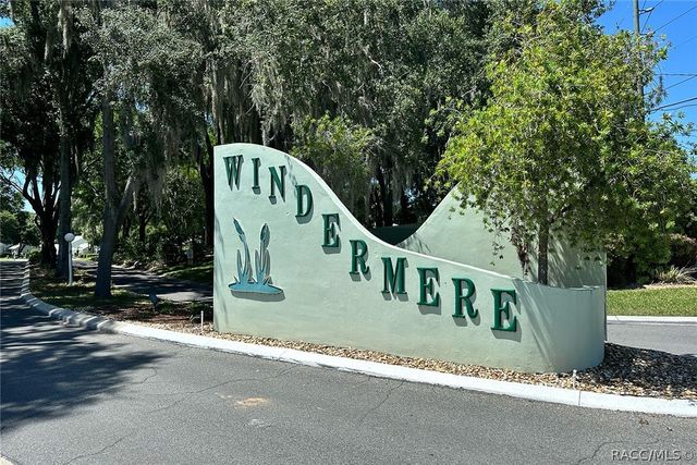 800 Balmoral Court, Inverness, FL 34453