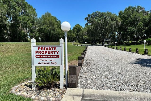 800 Balmoral Court, Inverness, FL 34453