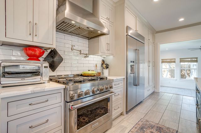 2706 Waits Avenue, Fort Worth, TX 76109