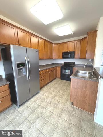 2107 IDLEWILD BLVD, Fredericksburg, VA 22401