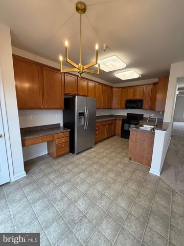 2107 IDLEWILD BLVD, Fredericksburg, VA 22401