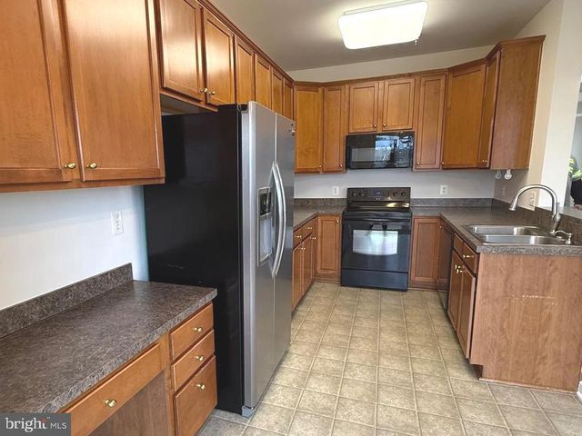 2107 IDLEWILD BLVD, Fredericksburg, VA 22401