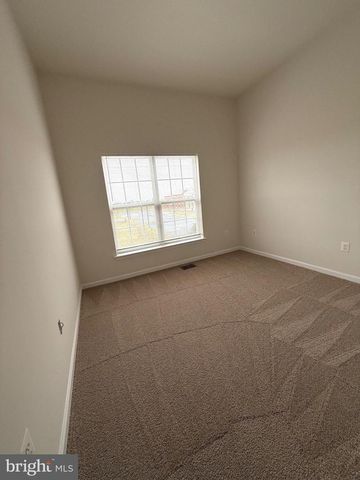 2107 IDLEWILD BLVD, Fredericksburg, VA 22401