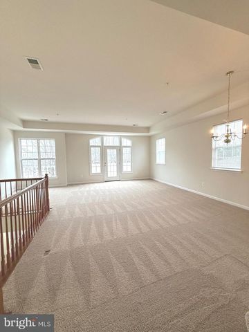 2107 IDLEWILD BLVD, Fredericksburg, VA 22401