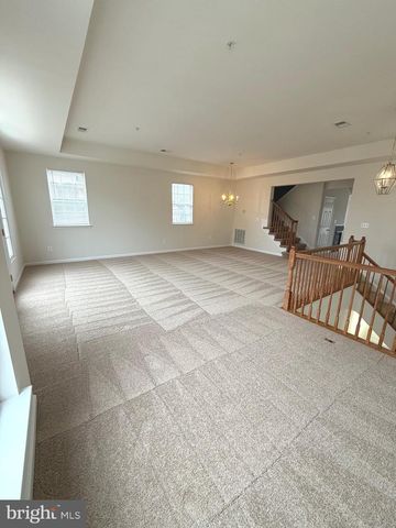 2107 IDLEWILD BLVD, Fredericksburg, VA 22401