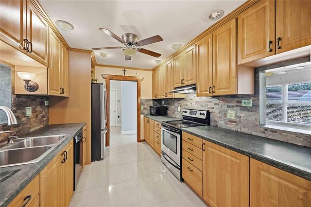2419 ROXBURY CIRCLE, North Port, FL 34287
