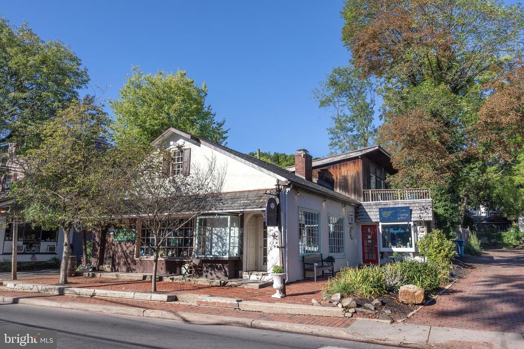 83-85 S MAIN ST, NEW HOPE, PA 18938 — exterior