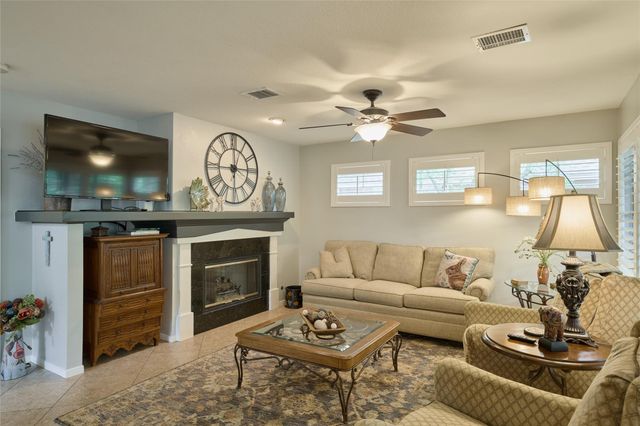 55 E Greywing Circle, The Woodlands, TX 77382