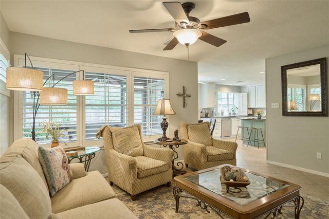 55 E Greywing Circle, The Woodlands, TX 77382