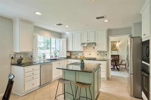 55 E Greywing Circle, The Woodlands, TX 77382