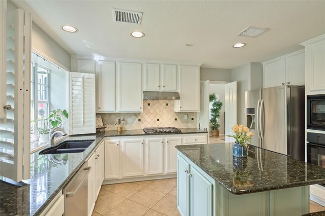 55 E Greywing Circle, The Woodlands, TX 77382