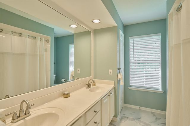 55 E Greywing Circle, The Woodlands, TX 77382