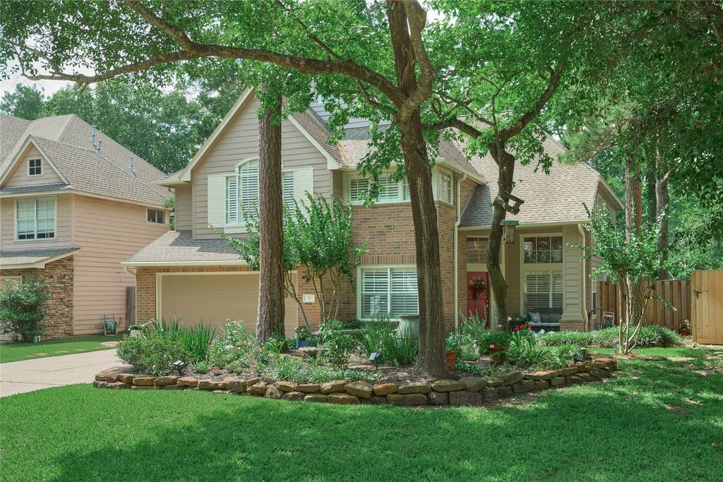 55 E Greywing Circle, The Woodlands, TX 77382