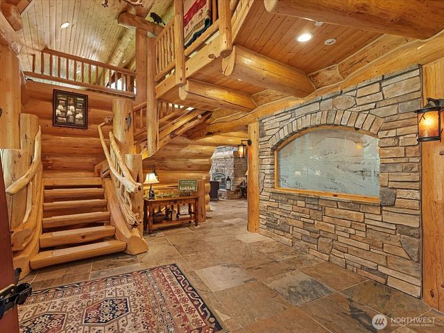 16323 Reserve Drive SE, North Bend, WA 98045