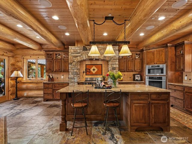 16323 Reserve Drive SE, North Bend, WA 98045
