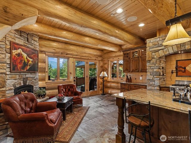16323 Reserve Drive SE, North Bend, WA 98045
