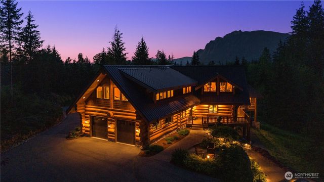16323 Reserve Drive SE, North Bend, WA 98045