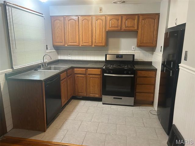628 Haddock Drive, St Louis, MO 63137