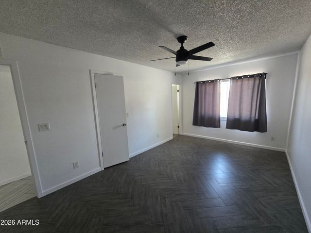 1284 W TULSA Street, Chandler, AZ 85224