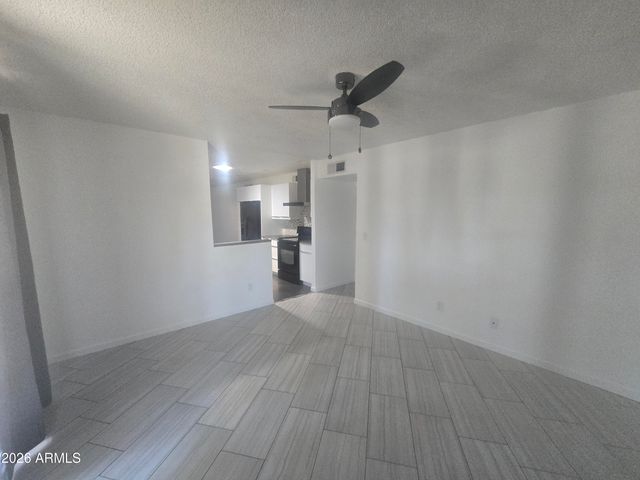 1284 W TULSA Street, Chandler, AZ 85224