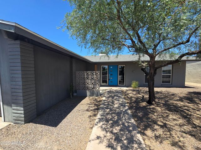 1284 W TULSA Street, Chandler, AZ 85224