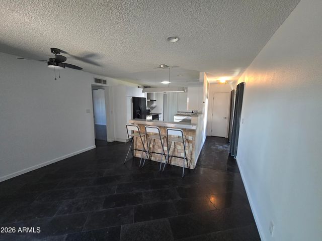 1284 W TULSA Street, Chandler, AZ 85224