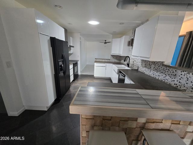 1284 W TULSA Street, Chandler, AZ 85224