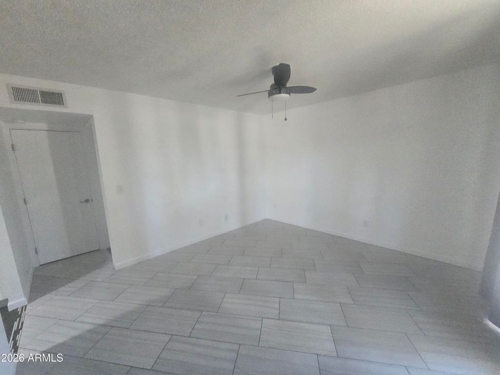 Image 12 of property listing at 1284 W TULSA Street, Chandler, AZ 85224