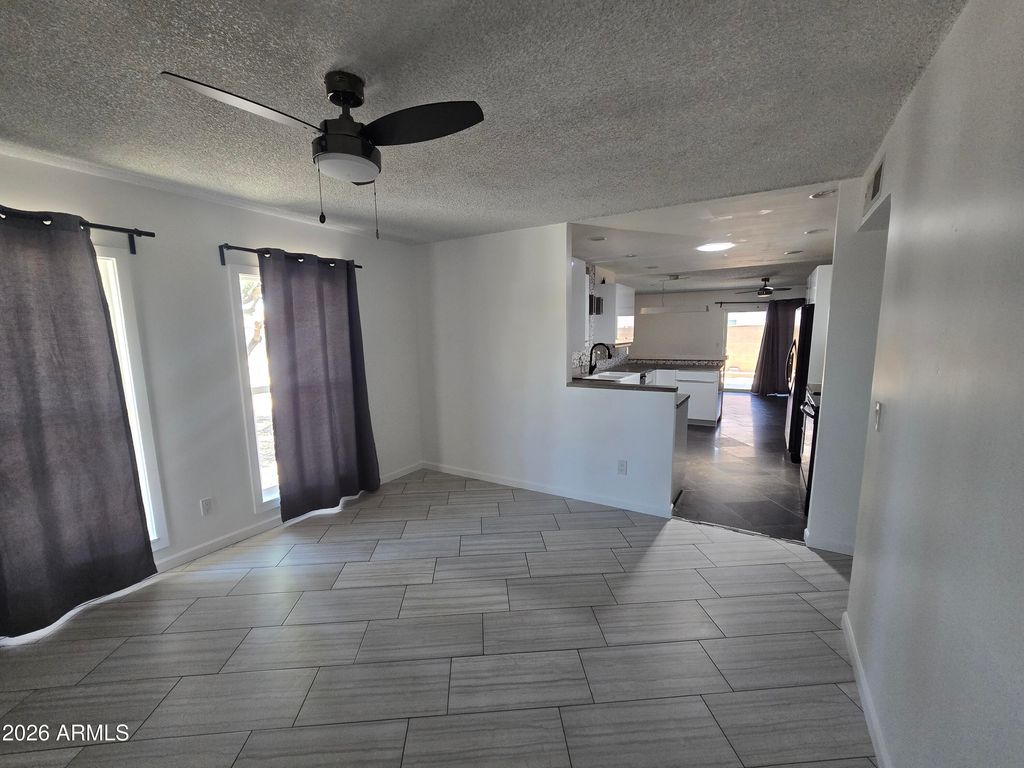 Image 17 of property listing at 1284 W TULSA Street, Chandler, AZ 85224