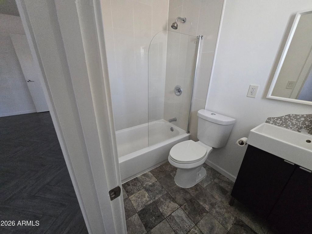 Image 18 of property listing at 1284 W TULSA Street, Chandler, AZ 85224