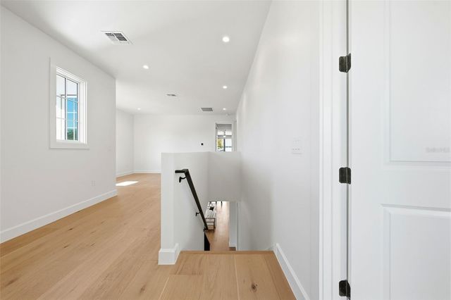 15 E HAZEL STREET, Orlando, FL 32804