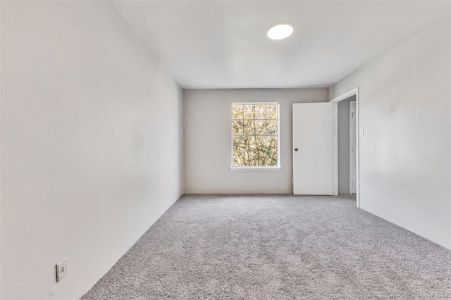 8787 Brae Acres Road 602, Houston, TX 77074