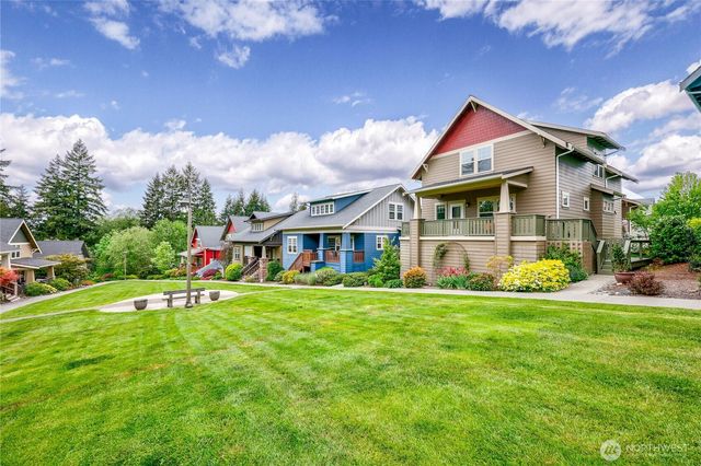 1720 NE Nutkana Way, Poulsbo, WA 98370