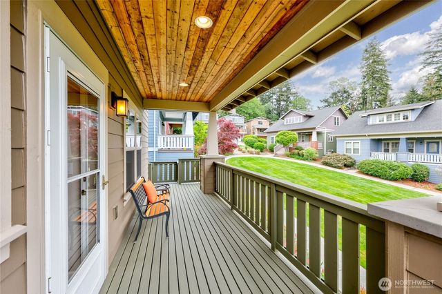 1720 NE Nutkana Way, Poulsbo, WA 98370
